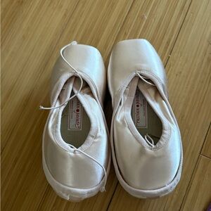 Russian Pointe, Brava